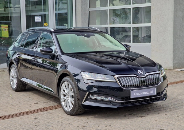 Skoda Superb cena 139900 przebieg: 48369, rok produkcji 2020 z Łódź małe 781